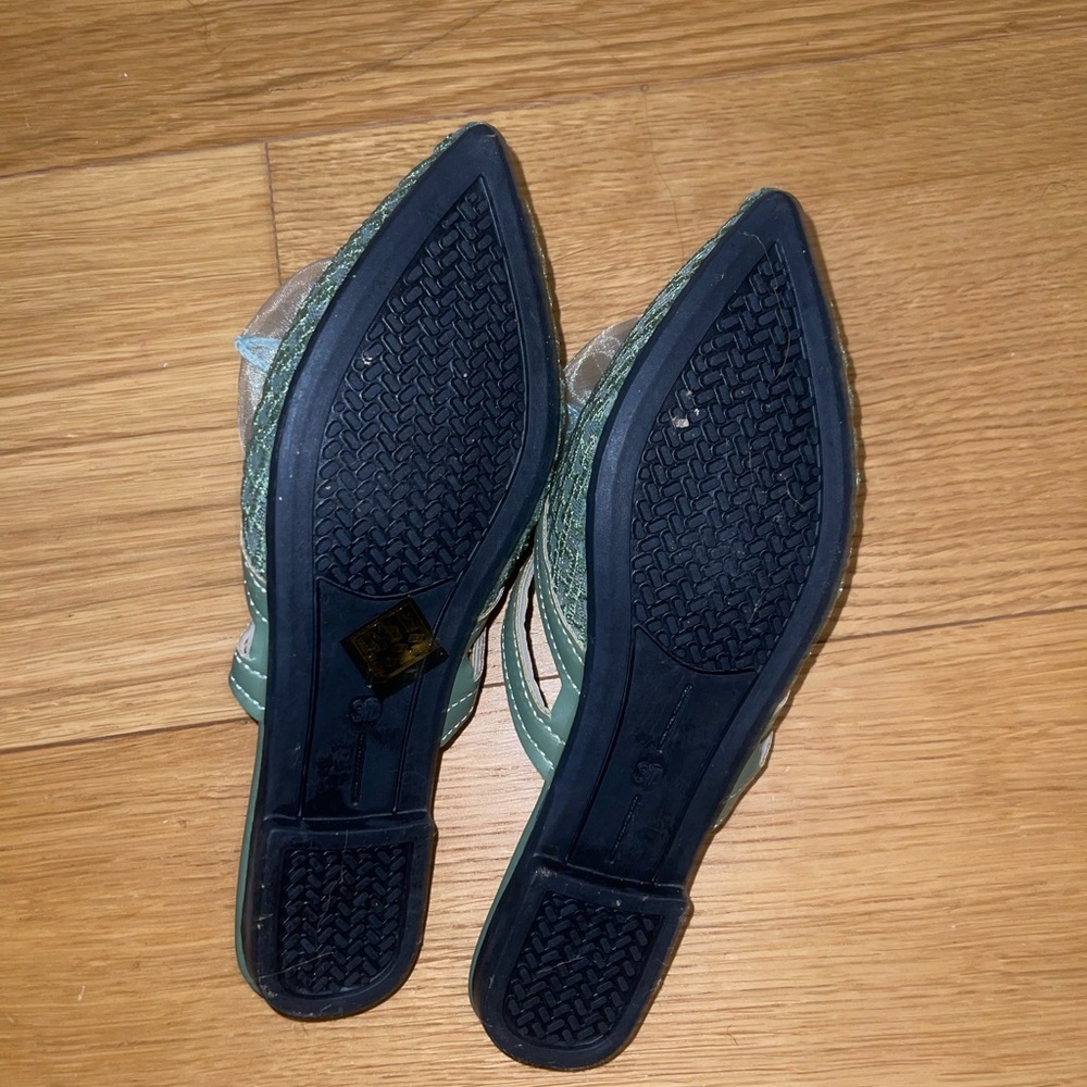 Wore once - Picture 2 of 2